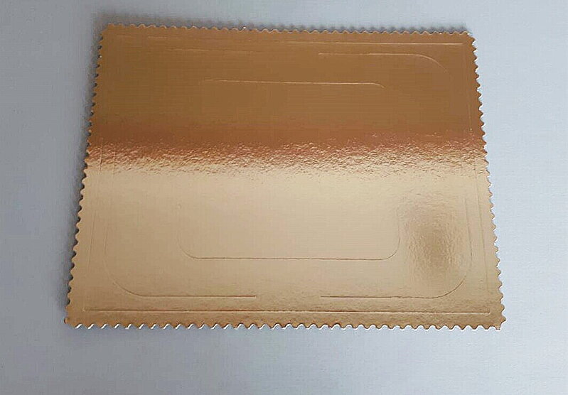 Zlatý podnos pod zákusky 60 x 40 cm (15ks)